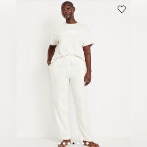 NWT Old Navy Women’s High-Waisted Linen-Blend
Straight Ankle Pants